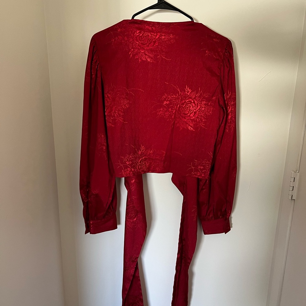 Lulus Wrap Top - Picture 2 of 4
